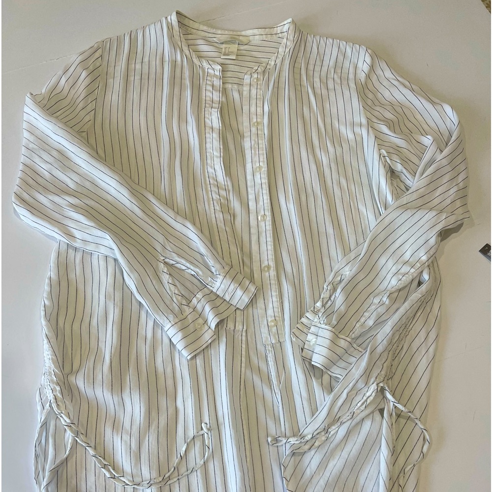 H&M long sleeve cotton poplin button down shirt coverup size 6